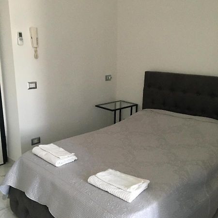 Studio Triboniano Appartement Milaan Buitenkant foto