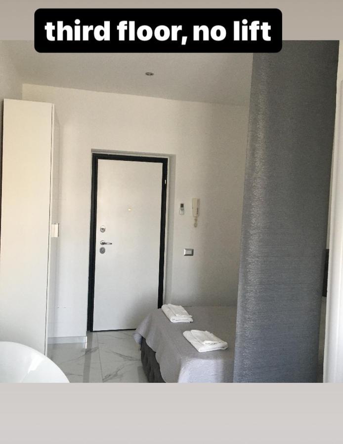 Studio Triboniano Appartement Milaan Buitenkant foto